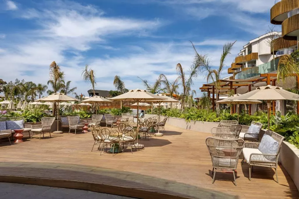 کافه فضای باز هتل لیبرتی سیگنا فتحیه